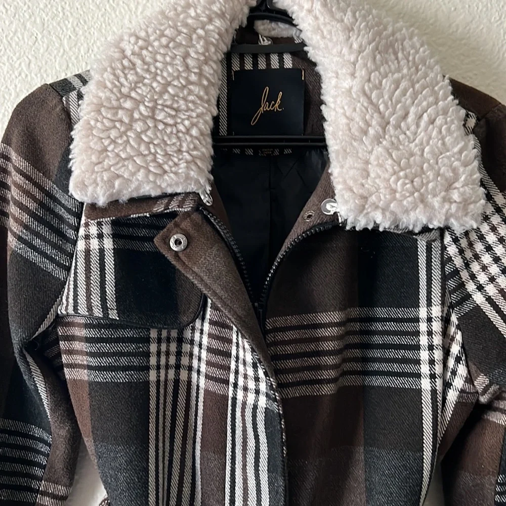 NWOT Women’s Jack by BB Dakota Brown Plaid Coat - Picture 3 of 9